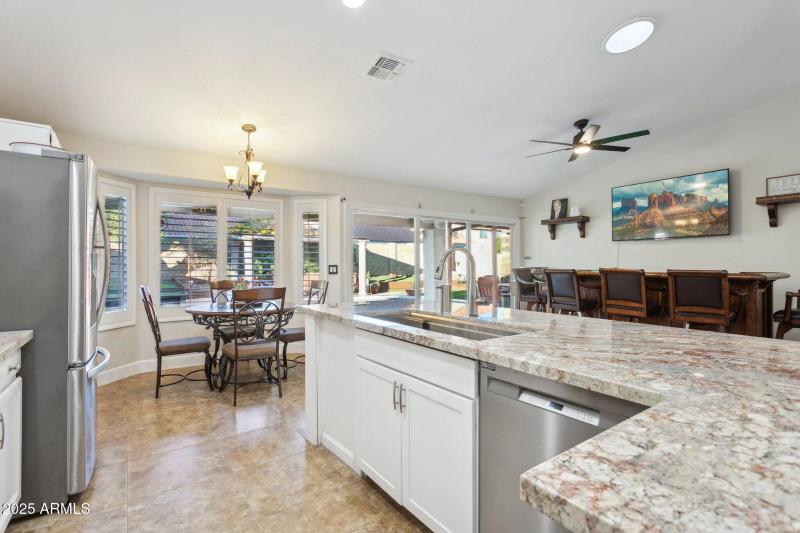 14-web-or-mls-4740-e-villa-maria-dr