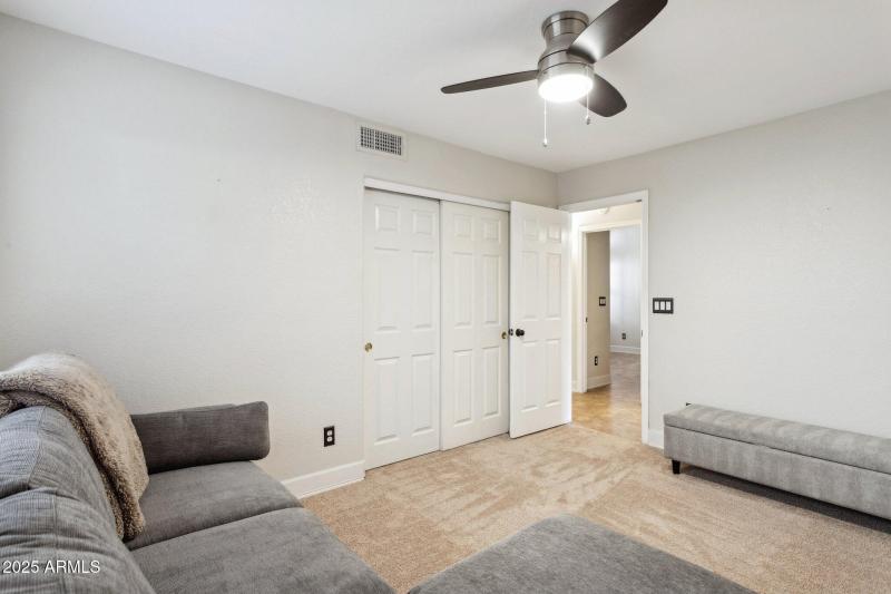 28-web-or-mls-4740-e-villa-maria-dr