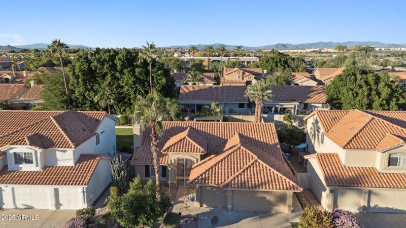 42-web-or-mls-4740-e-villa-maria-dr