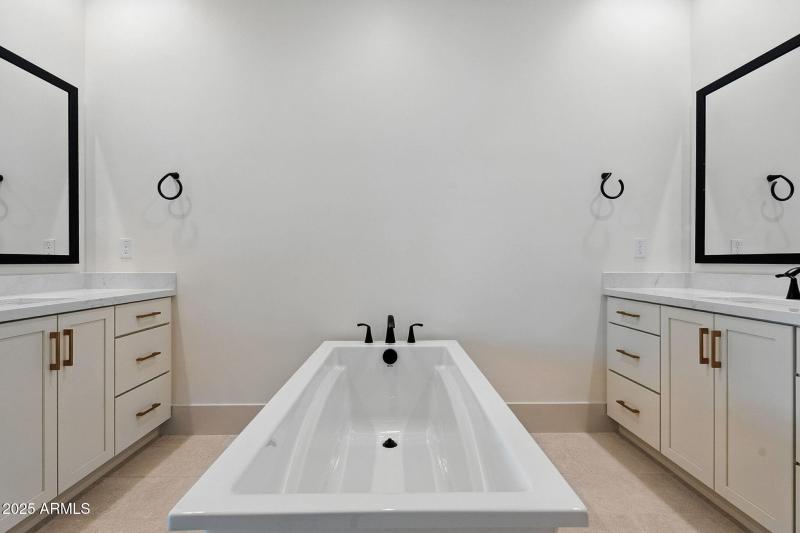 30-web-or-mls-Quinn-28