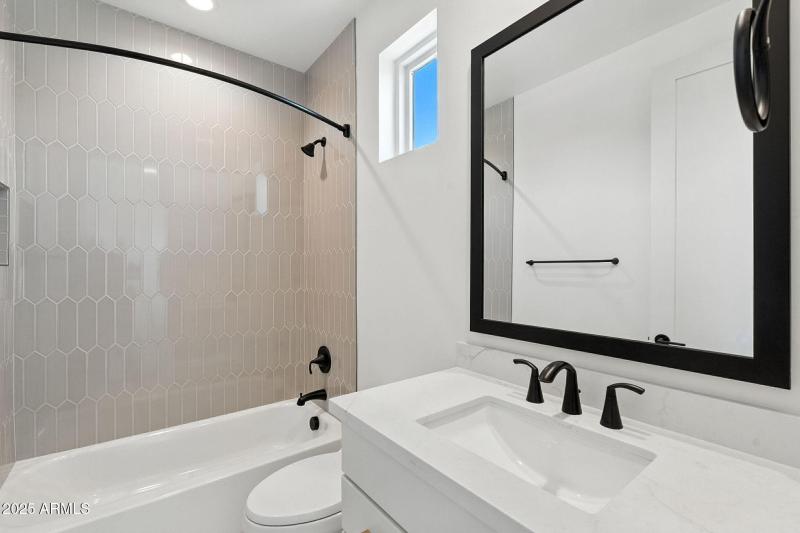 41-web-or-mls-Quinn-39