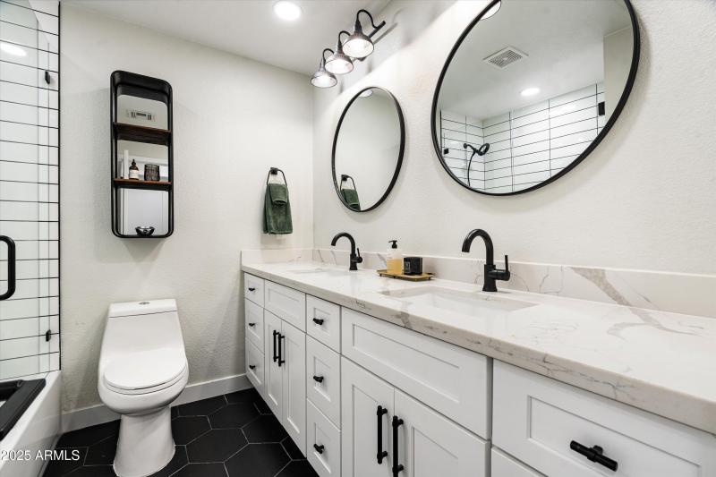 32-8341 E Hubbell St (32 of 39)