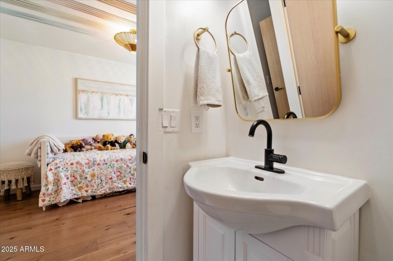 En Suite Guest Powder