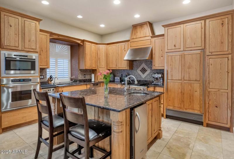 8406 W Williams Rd-large-013-013-8406 W