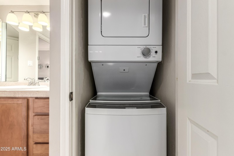In-Unit Washer & Dryer