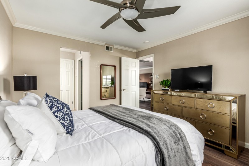 Primary with Access to Bathroom