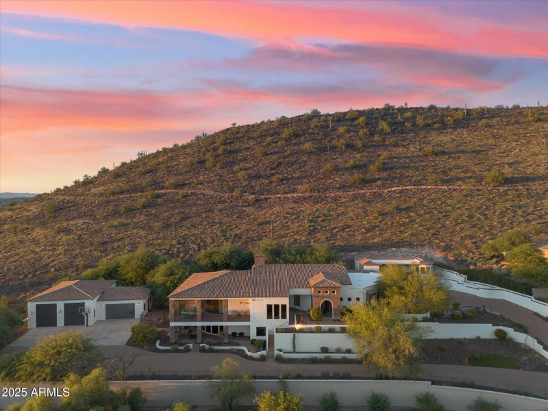 Nestled by the Preserve