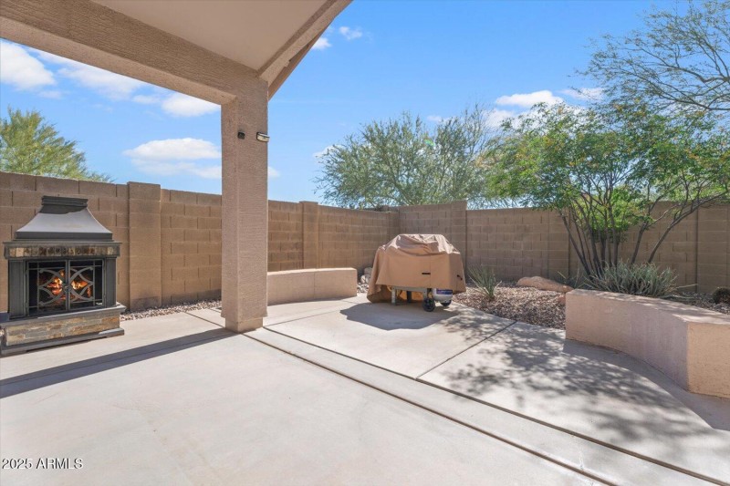 17_3553 W Morse Court_Back patio