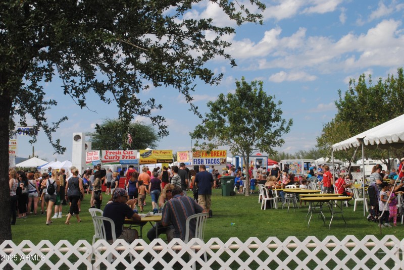 29_3553 W Morse Court_Community Park