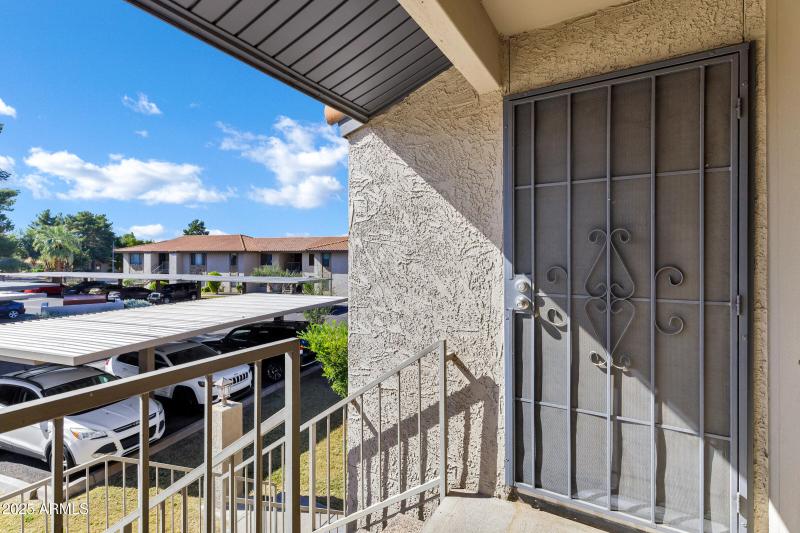 1402 E Guadalupe Rd-3