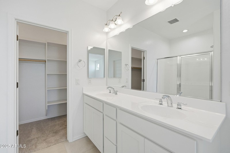 37-web-or-mls-037_ListerPros (1)