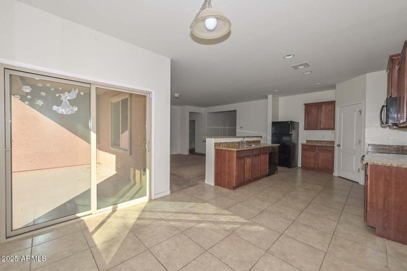 Breakfast Room-Kitchen