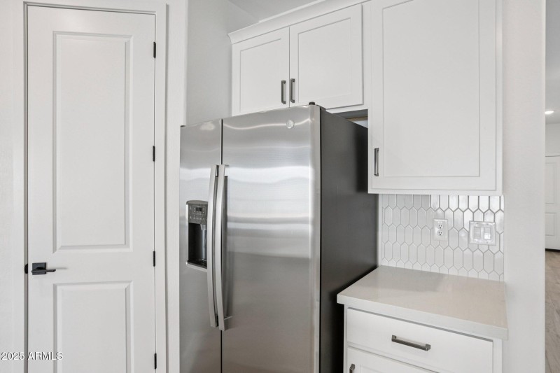 14-web-or-mls-La Senda Dr W-S0511-014