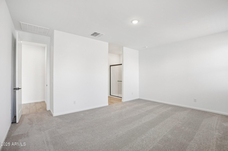 30-web-or-mls-La Senda Dr W-S0511-030