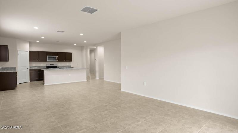 Mockingbird-Estrella Vista-3730-Buckeye-