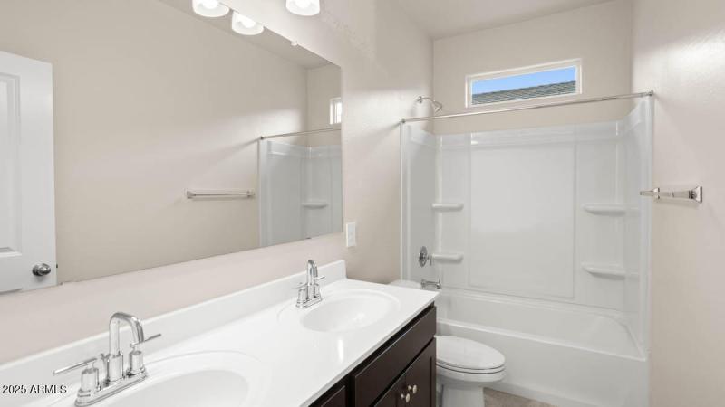 Mockingbird-Estrella Vista-3730-Buckeye-