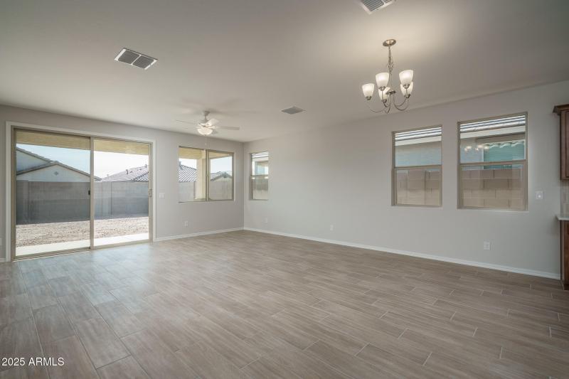 5) DINING TO GREAT ROOM