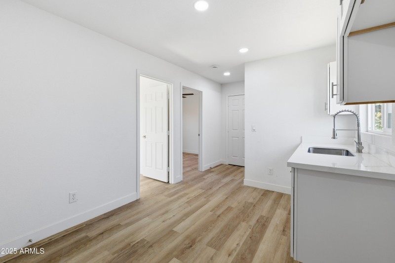 2118_W_Adams_Casita_1