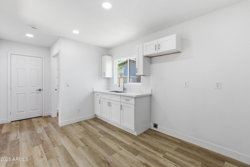 2118_W_Adams_Casita_2