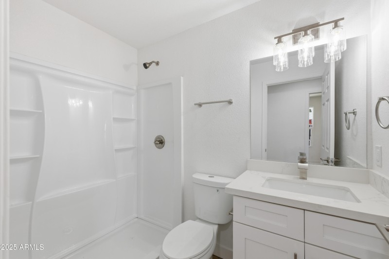 2118_W_Adams_Casita_7