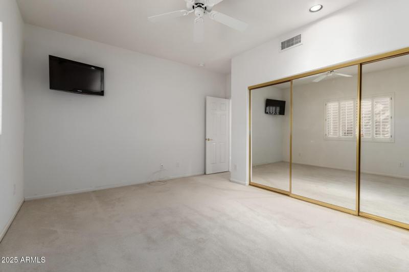 39 Bedroom 2 (downstairs)