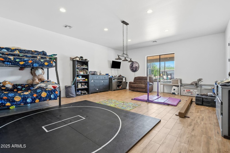 46-web-or-mls-A7407041