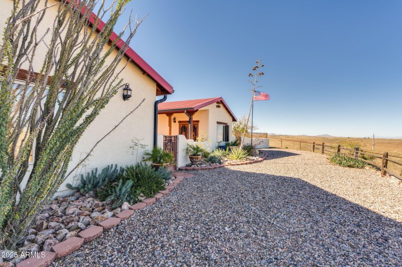 25-web-or-mls-Mustang Trail-14