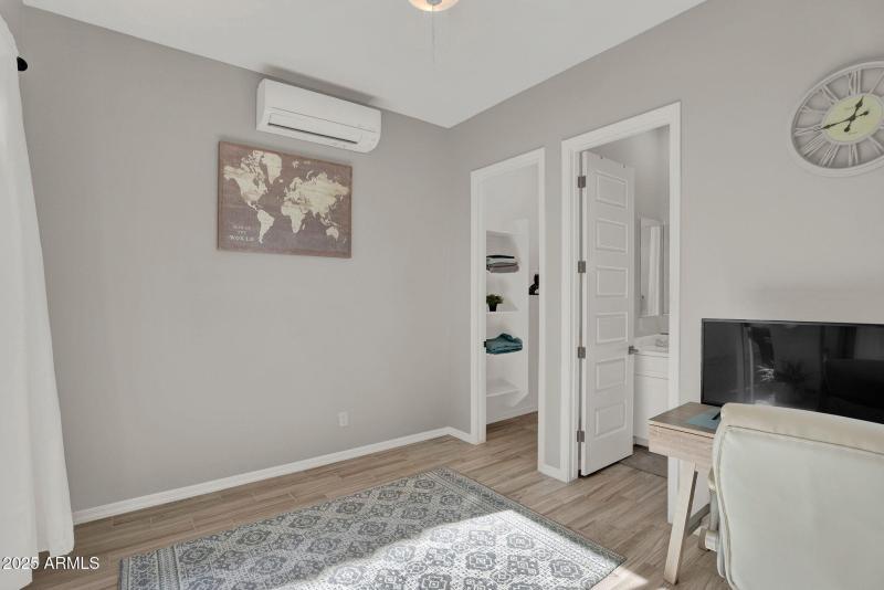 239 E balsam Edgar Rascon Realtor (32)