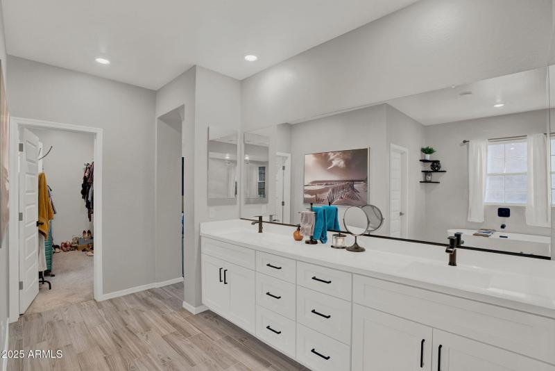 239 E balsam Edgar Rascon Realtor (18)