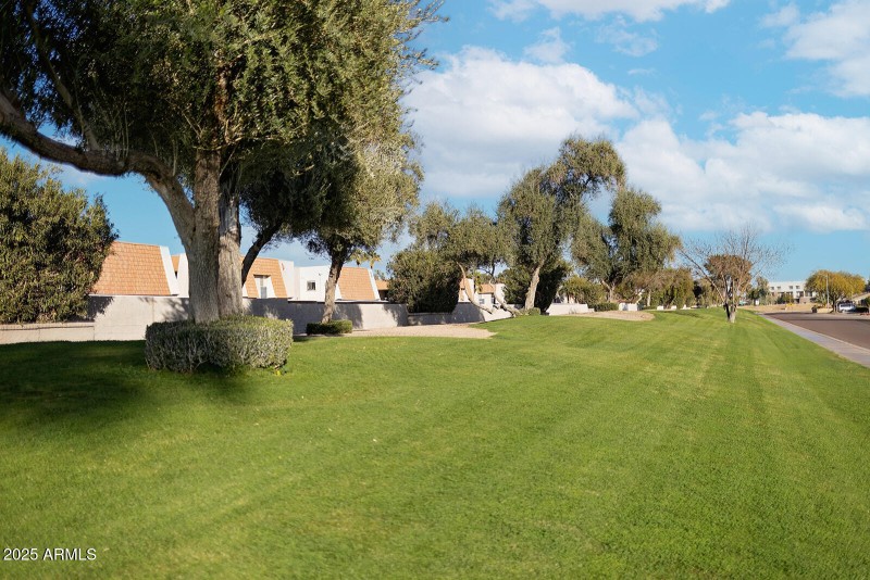 minutes from THE TRAILS!