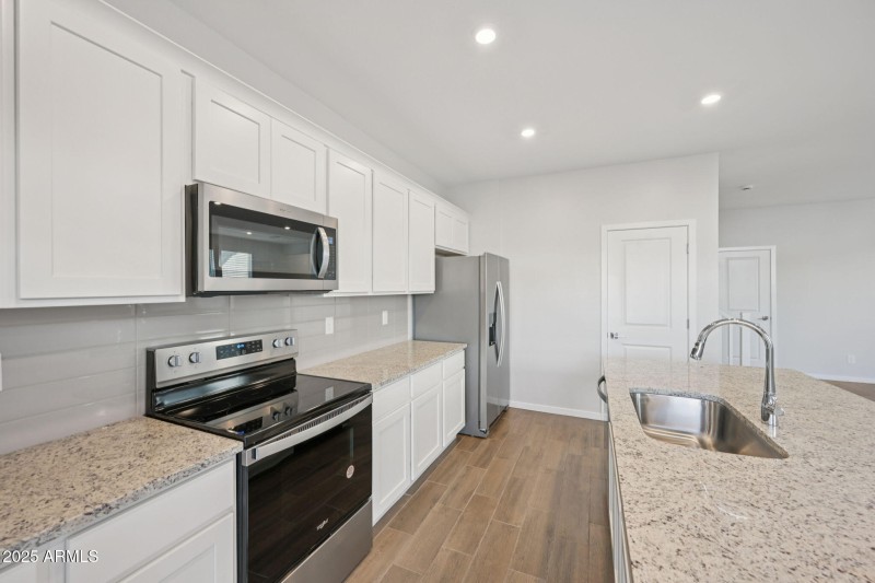 17-web-or-mls-W Jessie Ln-S0611-017