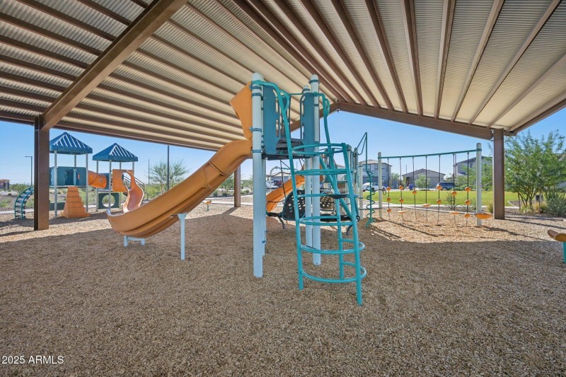 39-web-or-mls-W Jessie Ln-0611-904