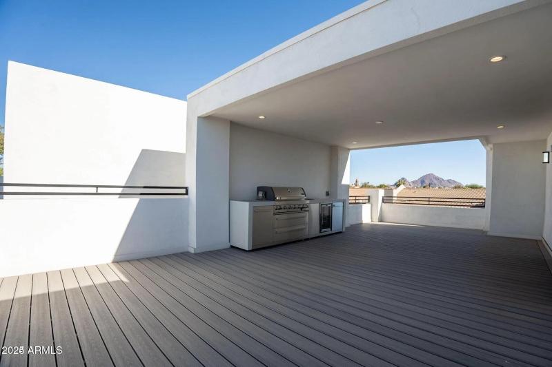 2130 Turney Pic 9 - Deck East