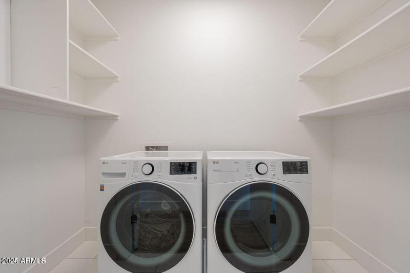 2130 Turney Pic 15 - Laundry