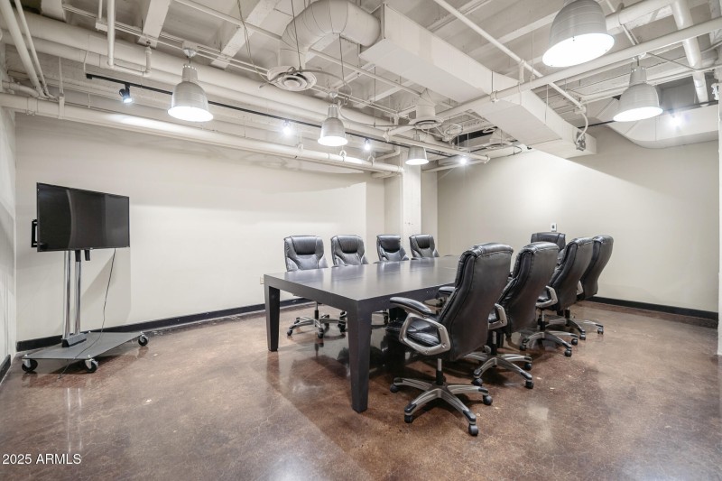 Community Conference Room w/ Wifi