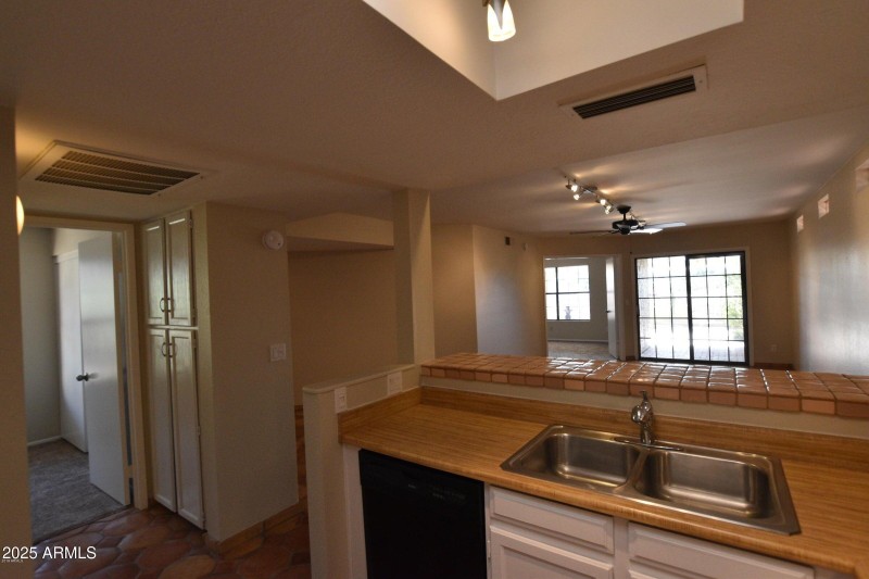 20210207210327779405000000-o