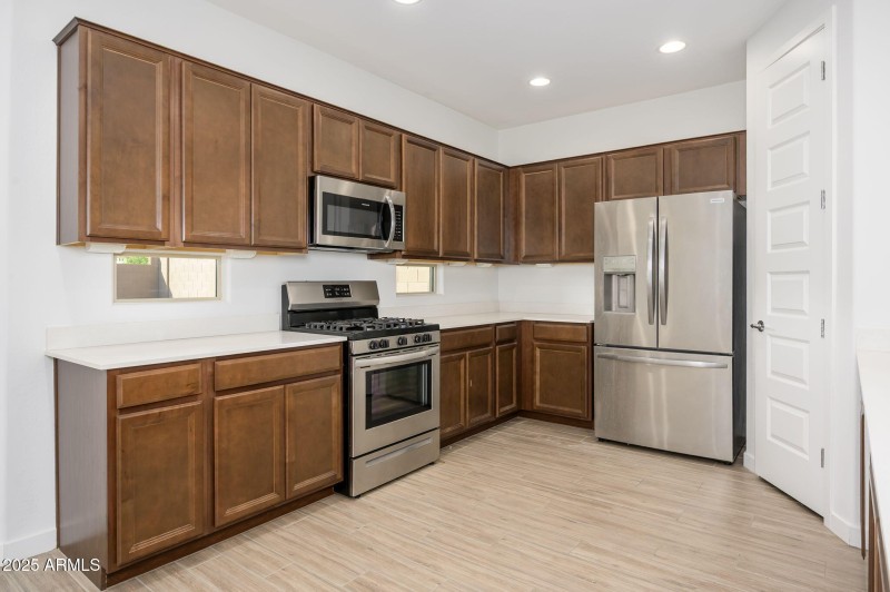 6-web-or-mls-Badgett-14