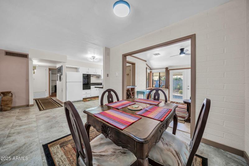 10517 W Cumberland Dr-6