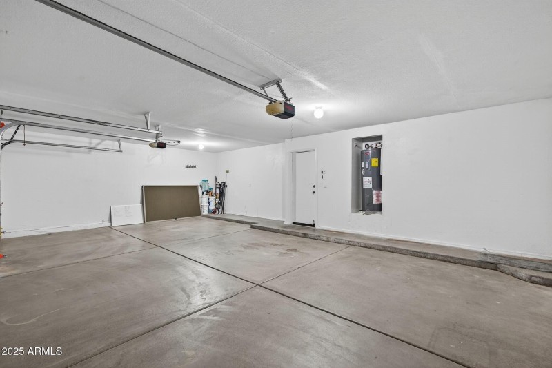 8611 W Alex pic 99993