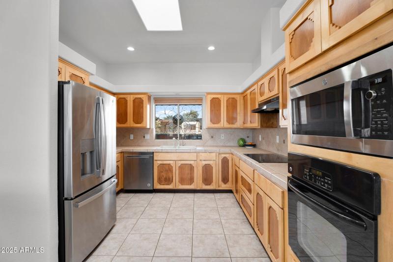 18-web-or-mls-29202 N 146th St -19