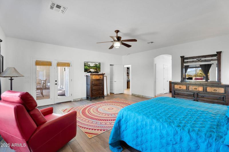 29-web-or-mls-29202 N 146th St -25