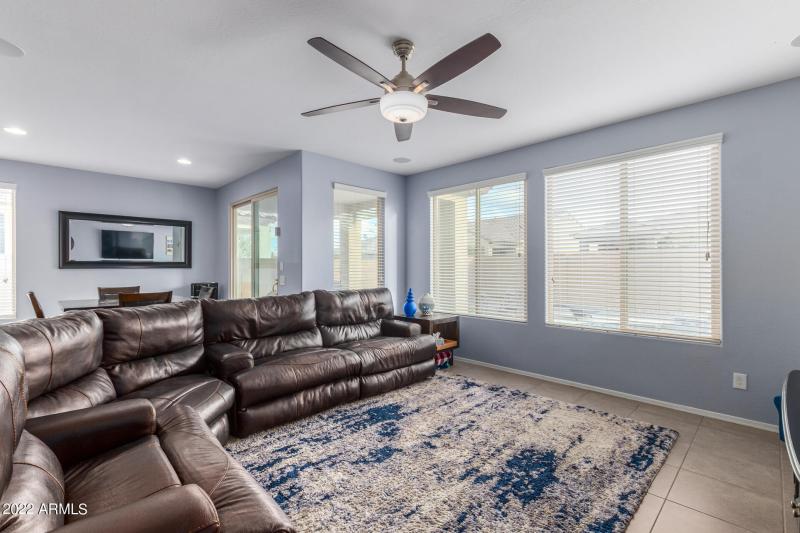 0003-03 - Danish Red