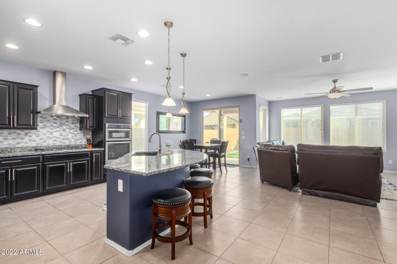 0005-06 - Danish Red