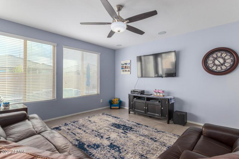 0006-05 - Danish Red