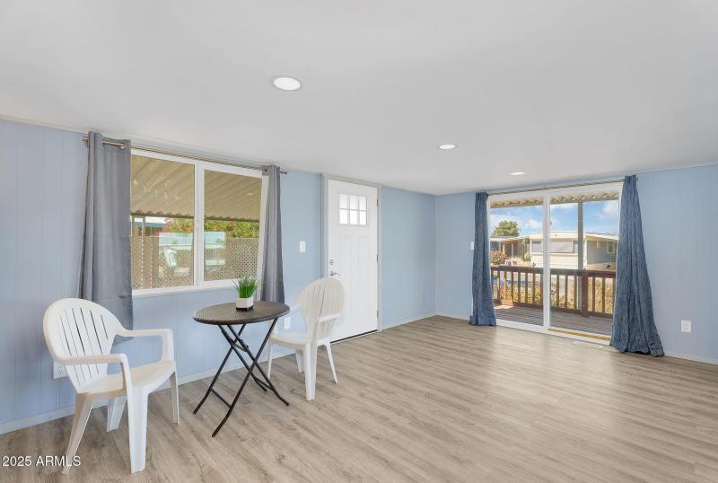 7-web-or-mls-747 E germann-7