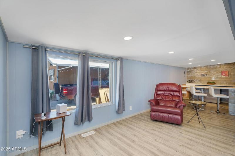 8-web-or-mls-747 E germann-9