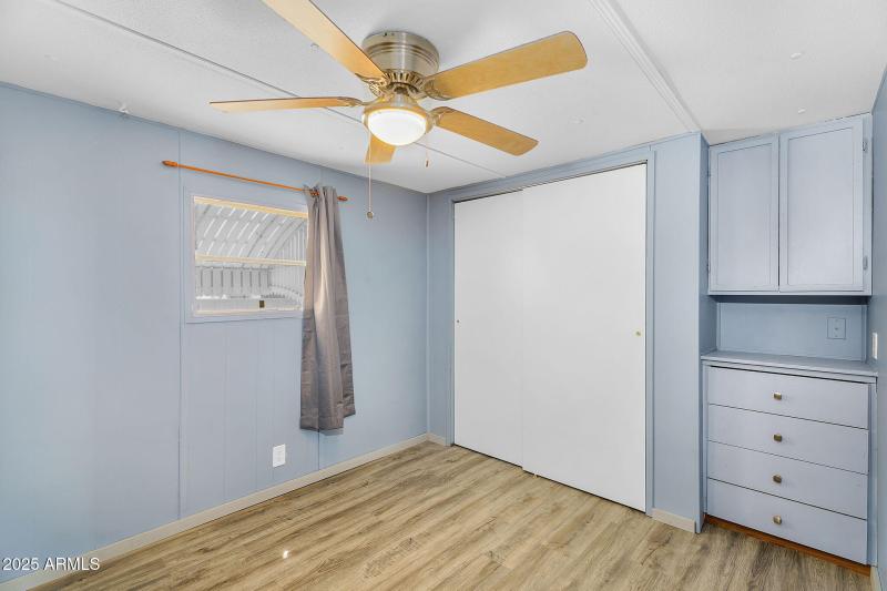 22-web-or-mls-747 E germann-23