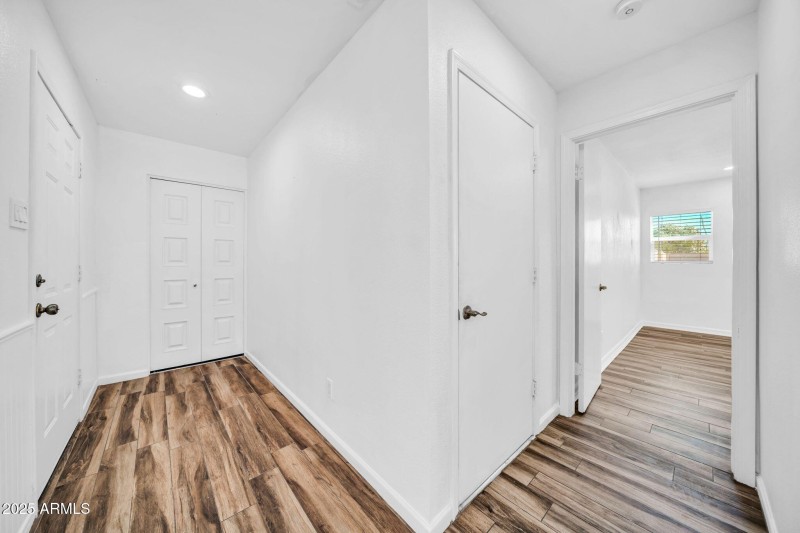 5503 W Carol Ann Way-10