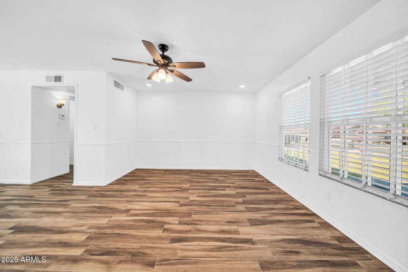 5503 W Carol Ann Way-12