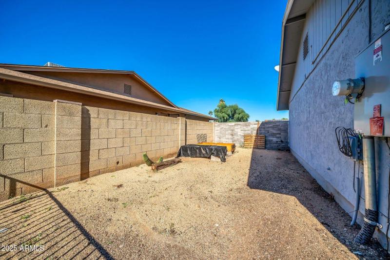 5503 W Carol Ann Way-34